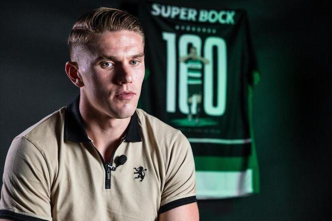 半场战报：弗赖堡2-0美因茨，格里福建功，库布勒破门