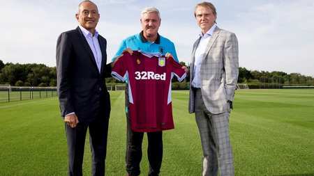 齐达内分享与樊振东切磋的照片：这年轻人球打得着实可以！